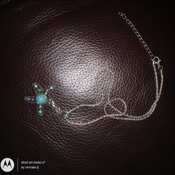 Starfish *️⃣ Necklace - Picture 2 of 3